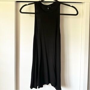 Wonderland Honolulu Tank